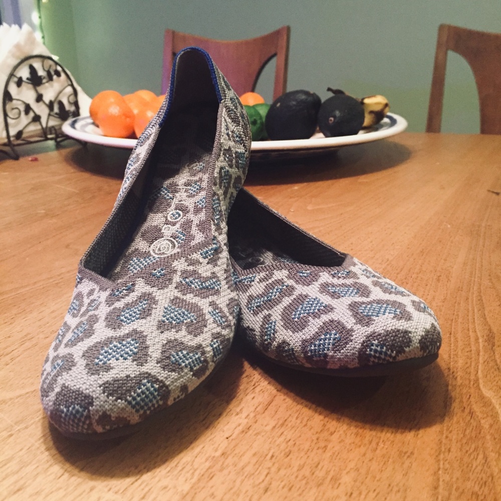 Rothy's Round Toe Grey Spotted Size 9 - Perfect